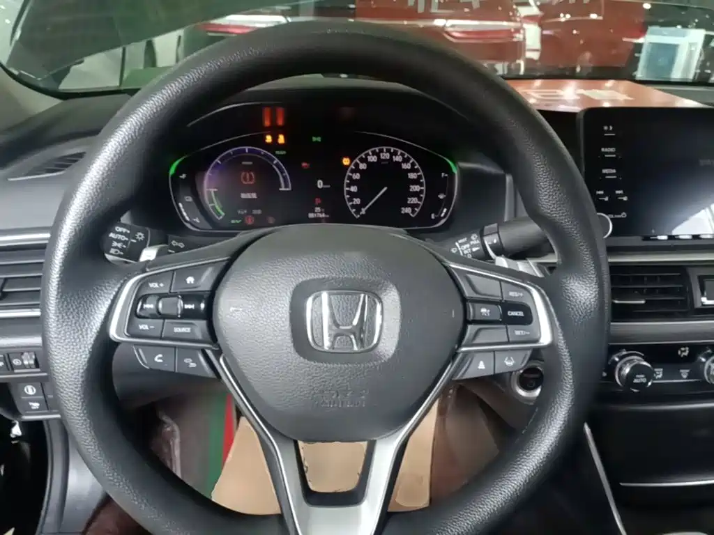 Honda Accord — миниатюра 11
