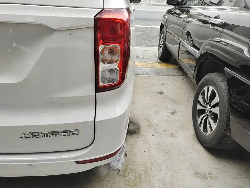 Wuling Hongguang — миниатюра 8
