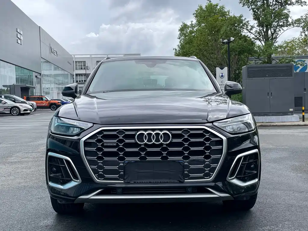 Audi Q5L — миниатюра 2