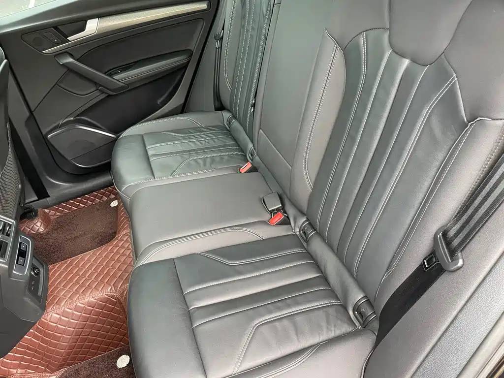 Audi Q5L — миниатюра 8