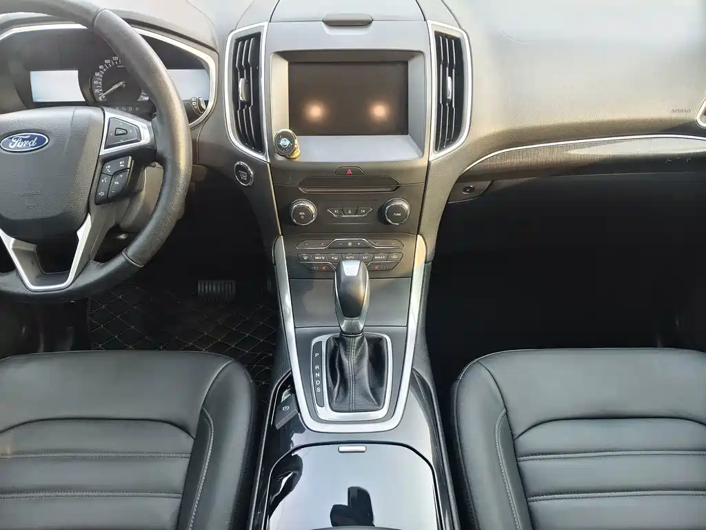 Ford Edge — миниатюра 16