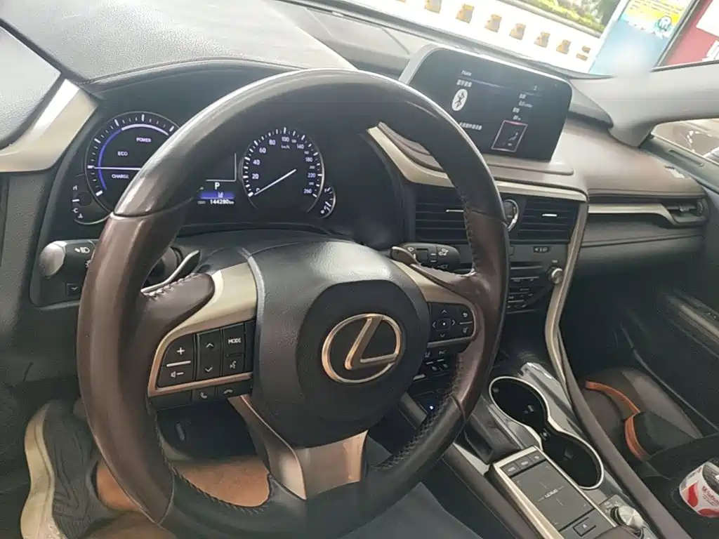 Lexus RX — миниатюра 10