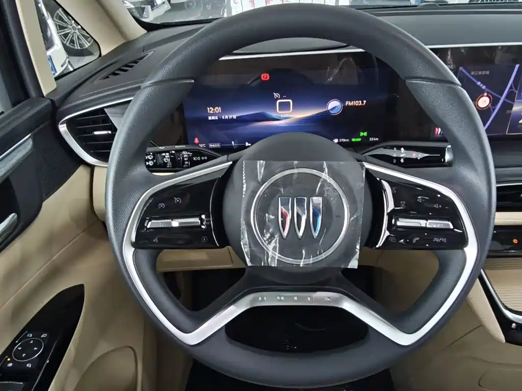 Buick GL8 Hybrid — миниатюра 8