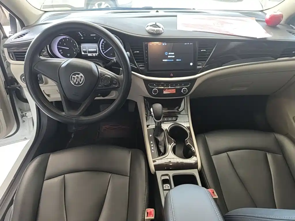 Buick Verano — миниатюра 10