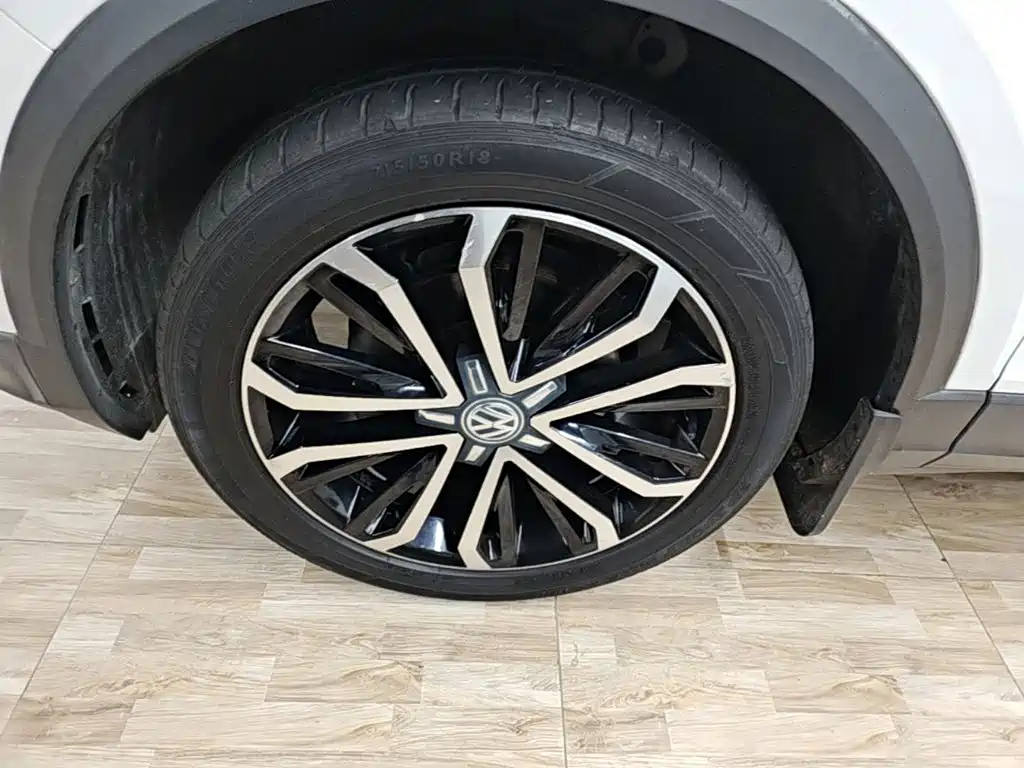 Volkswagen T-Roc — миниатюра 23