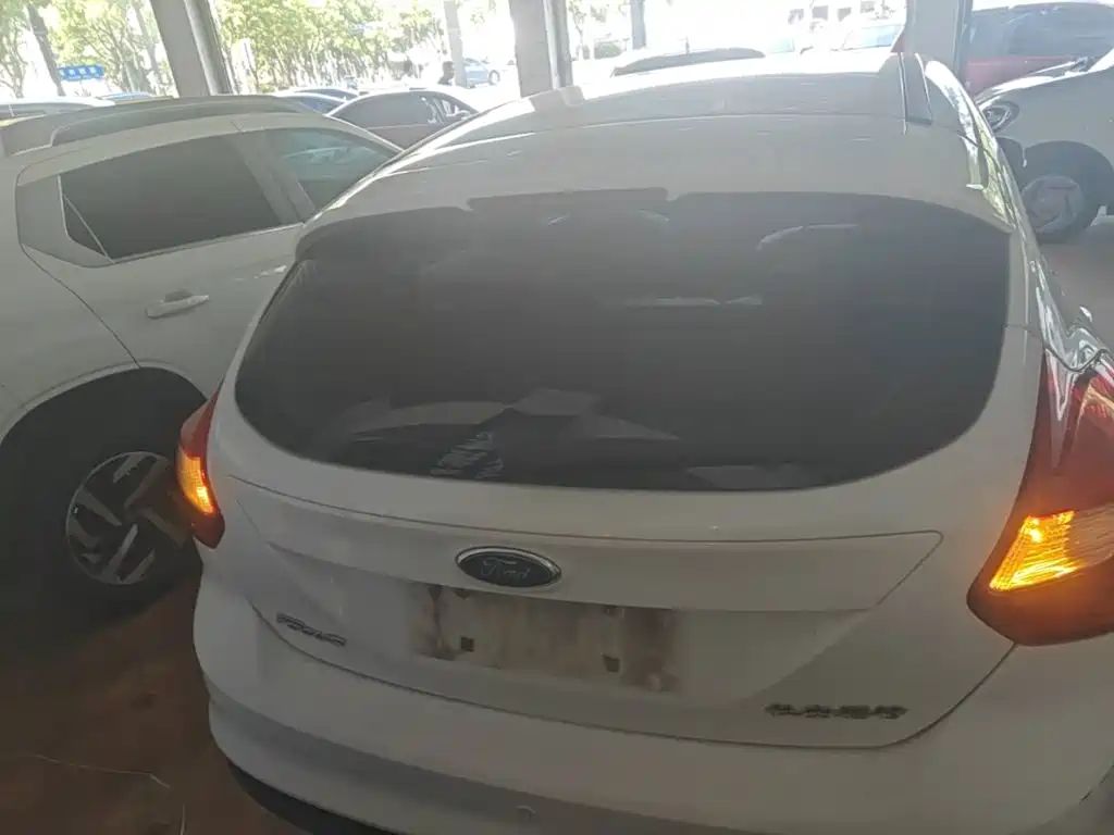 Ford Focus — миниатюра 6