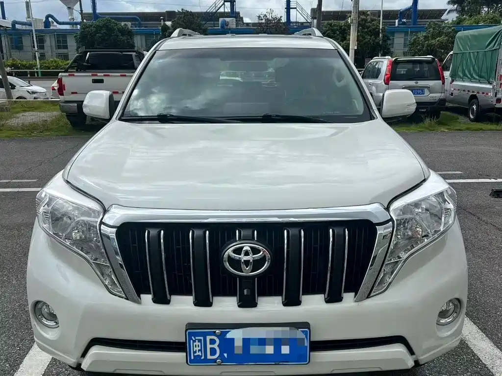 Toyota Prado — миниатюра 3