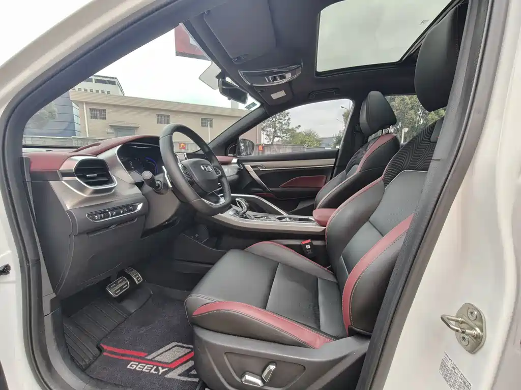 Geely Binyue — миниатюра 14