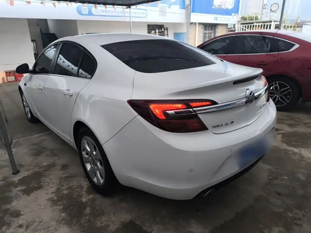 Buick Regal — миниатюра 5
