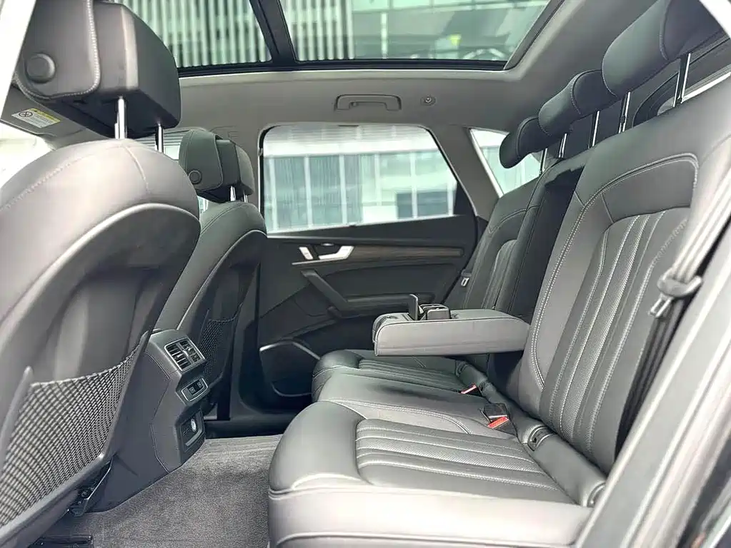 Audi Q5L — миниатюра 5