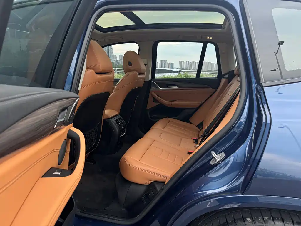 BMW X3 — миниатюра 28