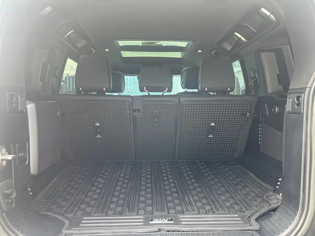 Land Rover Defender — миниатюра 13
