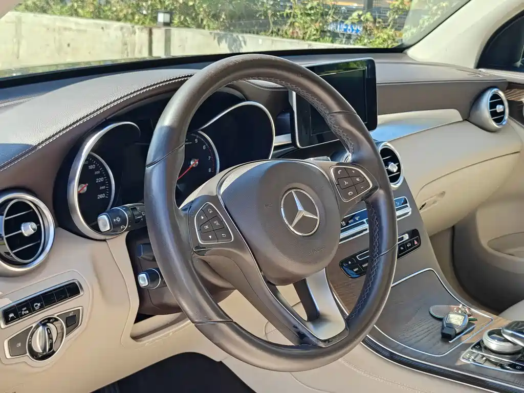 Mercedes-Benz GLC — миниатюра 15