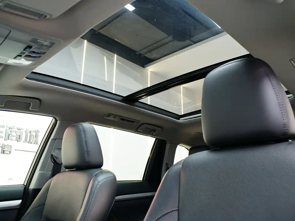 Toyota Highlander 2015 2.0T Luxury 7 мест