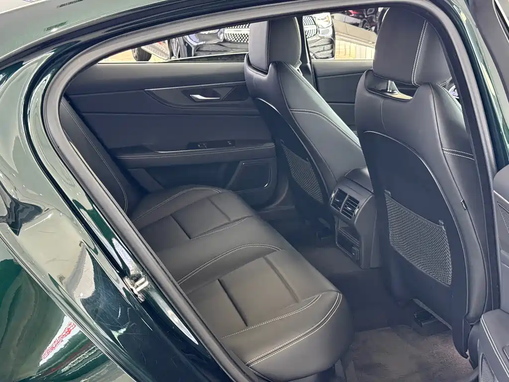 Jaguar XEL — миниатюра 16