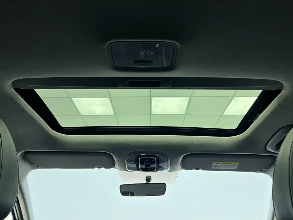 Hyundai Elantra — миниатюра 18