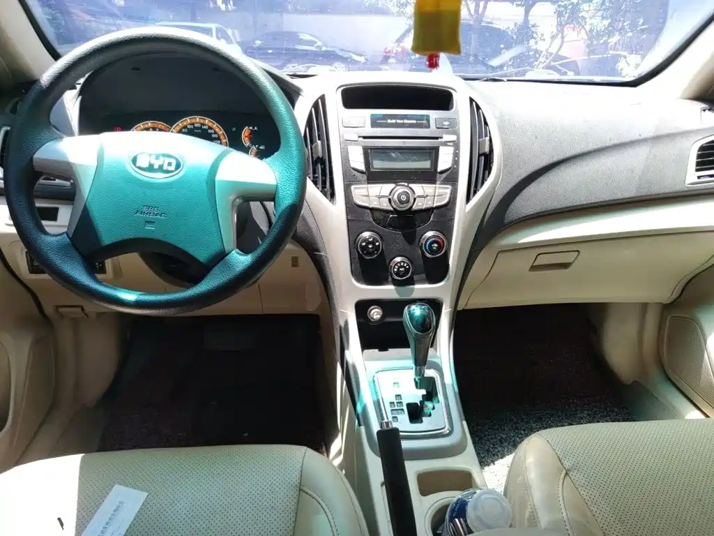 BYD F3 — миниатюра 10
