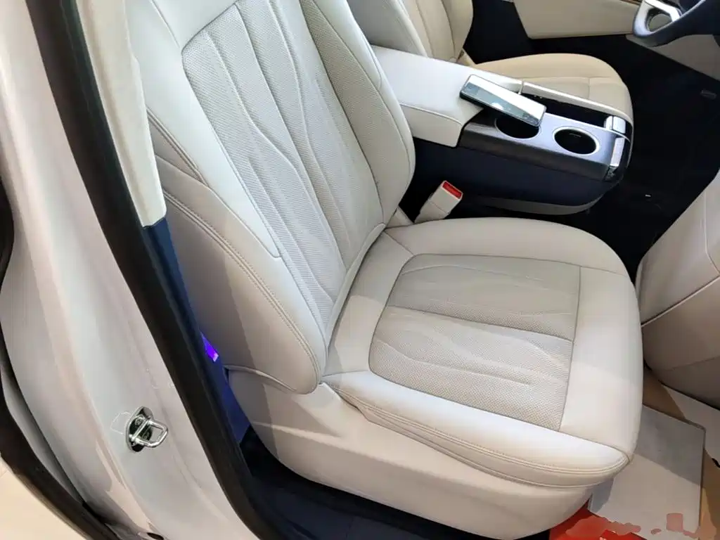 Buick GL8 Hybrid — миниатюра 25