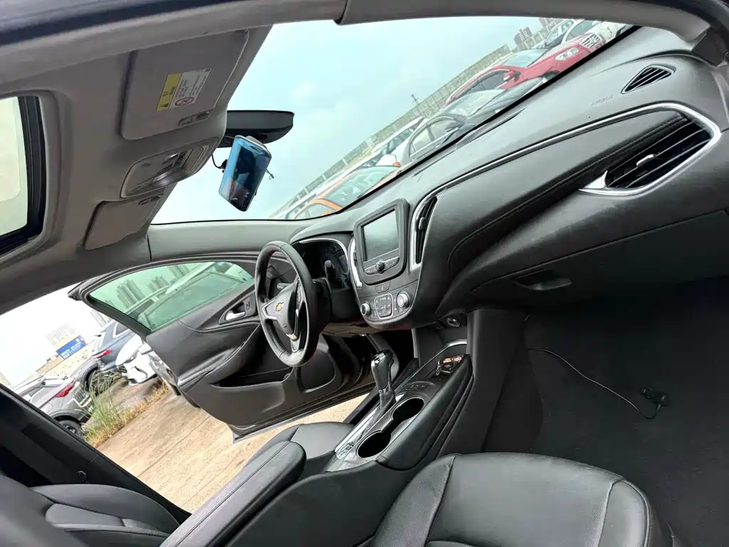 Chevrolet Malibu XL — миниатюра 12