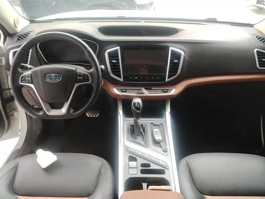 Geely Vision X6 — миниатюра 12