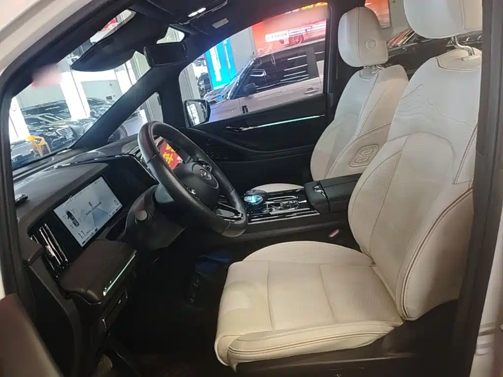 GAC Motor Trumpchi M8 — миниатюра 15