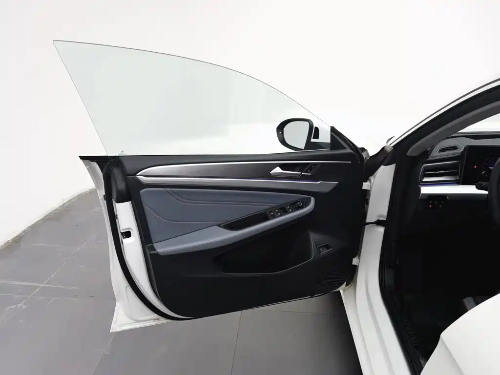 Volkswagen Lamando — миниатюра 8