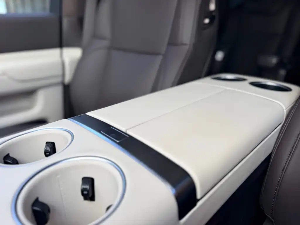 Li Auto Li MEGA — миниатюра 41