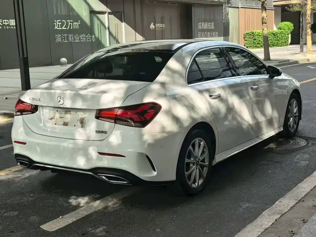 Mercedes-Benz A-Class — миниатюра 9