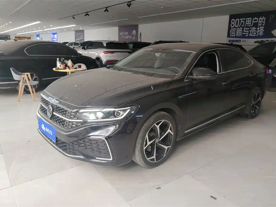 Volkswagen Passat 2023 Facelift 330TSI Starry Luxury Edition