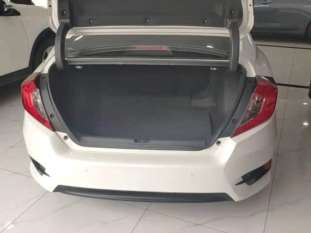Honda Civic — миниатюра 19
