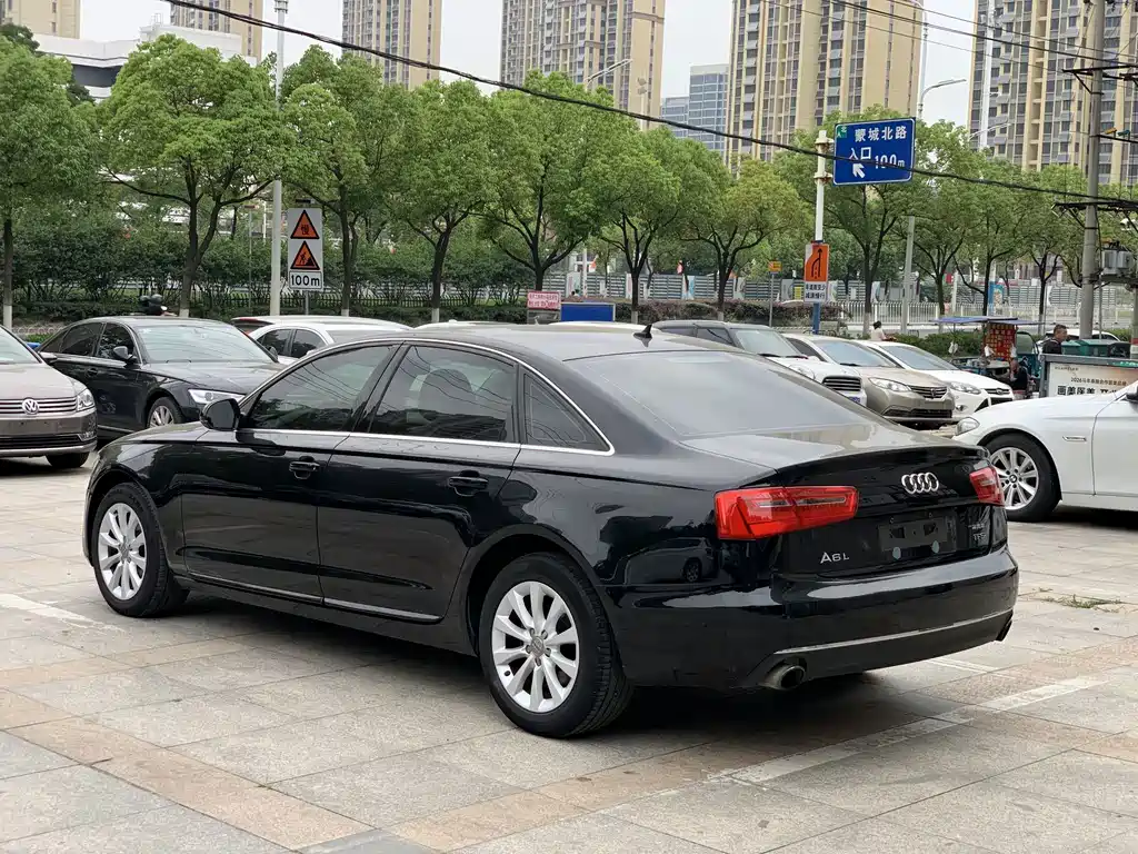 Audi A6L — миниатюра 6