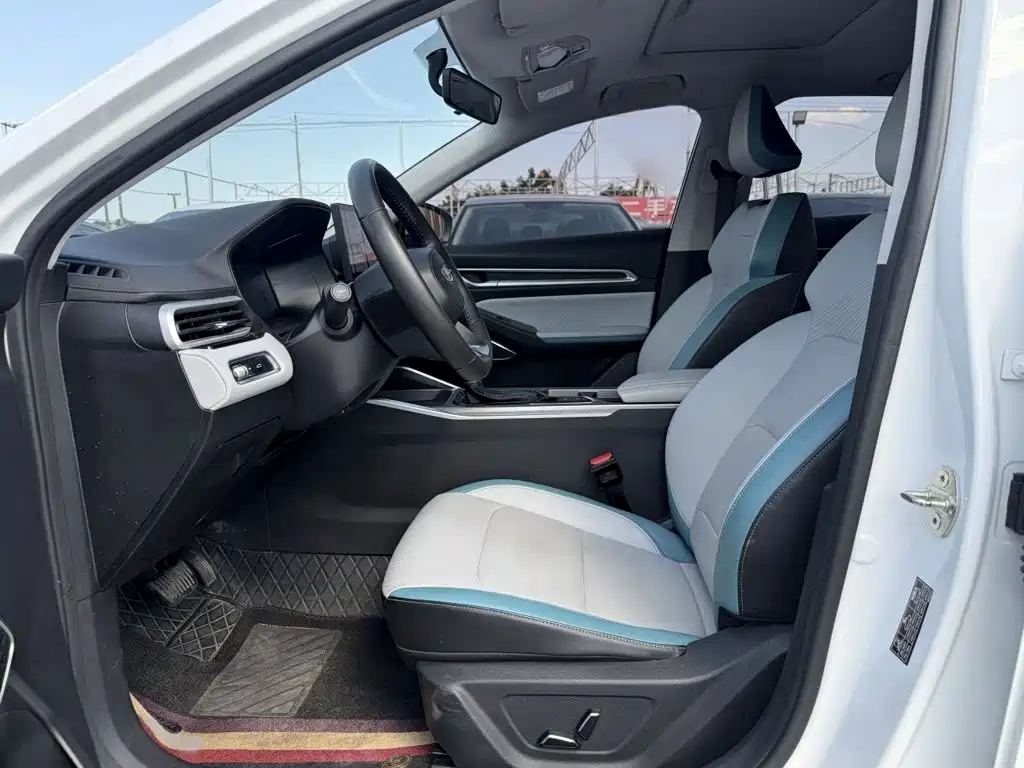 Geely Emgrand — миниатюра 18