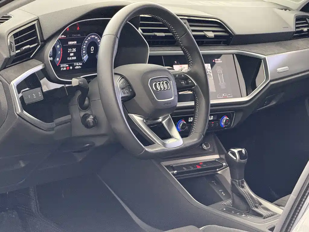 Audi Q3 — миниатюра 5