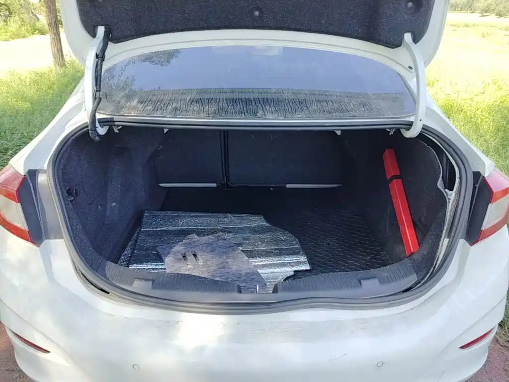 Chevrolet Cruze — миниатюра 19