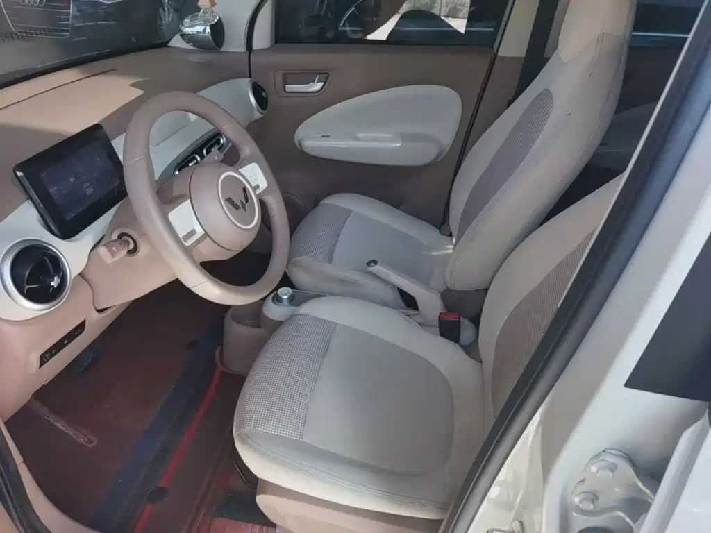 Wuling MINIEV — миниатюра 15