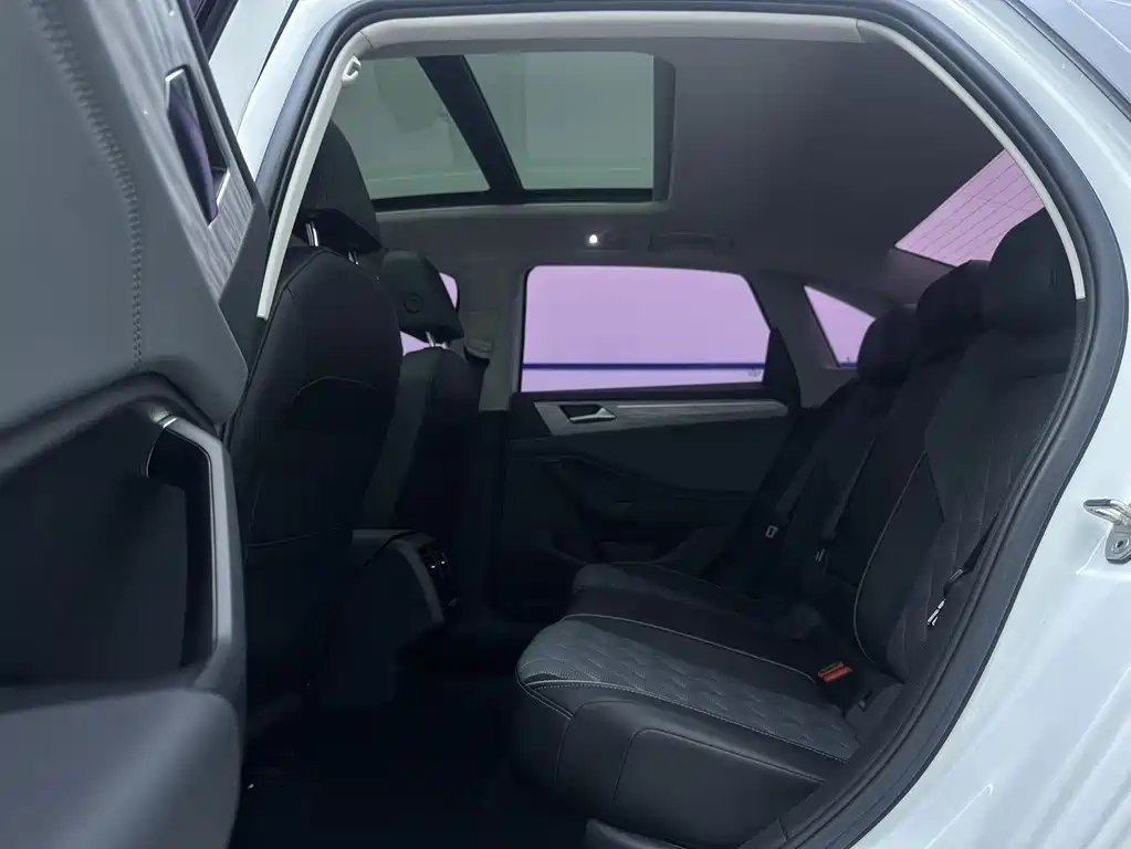 Volkswagen Sagitar — миниатюра 9