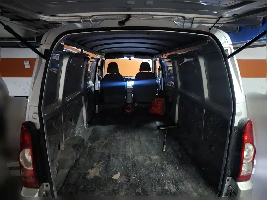 Wuling Rongguang — миниатюра 15