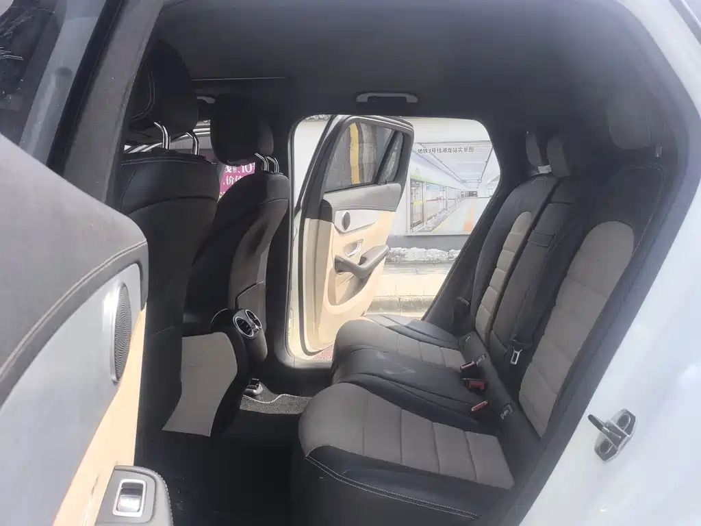 Mercedes-Benz EQC — миниатюра 17