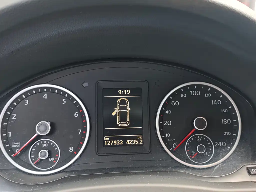 Volkswagen Tiguan — миниатюра 13