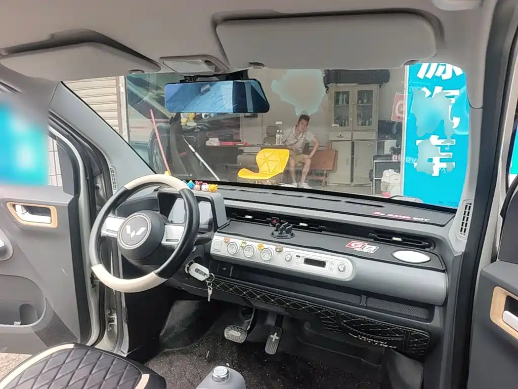 Wuling MINIEV — миниатюра 10