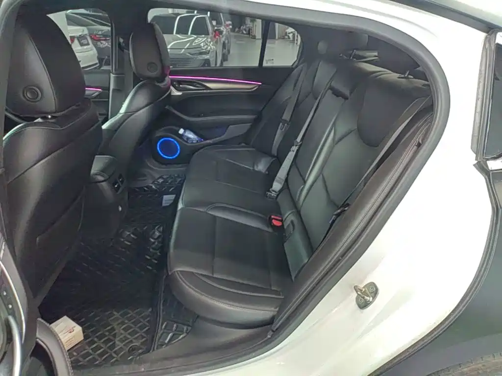 Cadillac CT5 — миниатюра 17