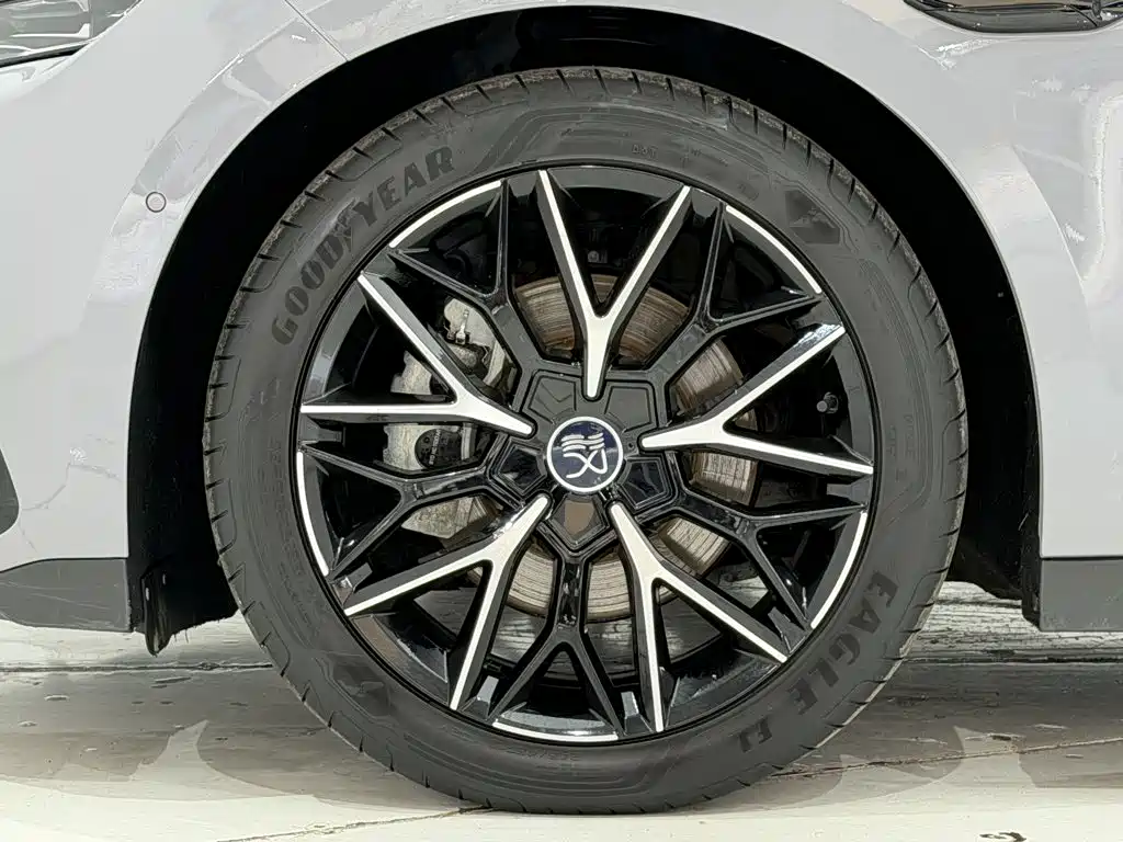 BYD Han — миниатюра 11