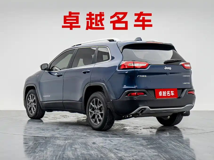 Jeep Cherokee — миниатюра 6