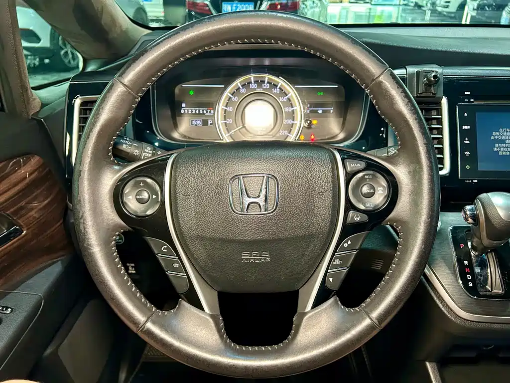 Honda Elysion — миниатюра 11