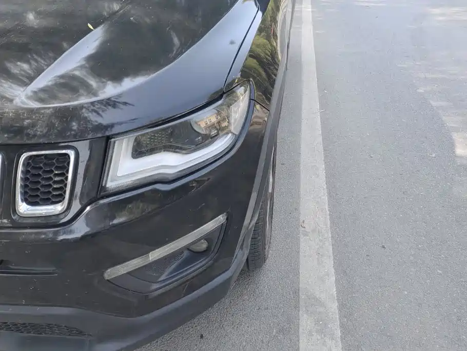 Jeep Compass — миниатюра 5