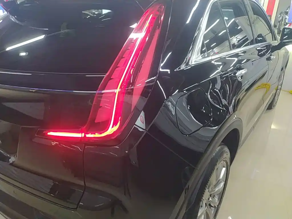 Cadillac XT4 — миниатюра 8