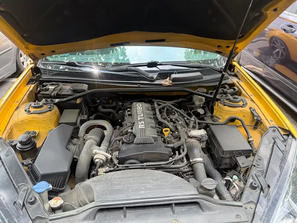 Hyundai Genesis Coupe — миниатюра 11