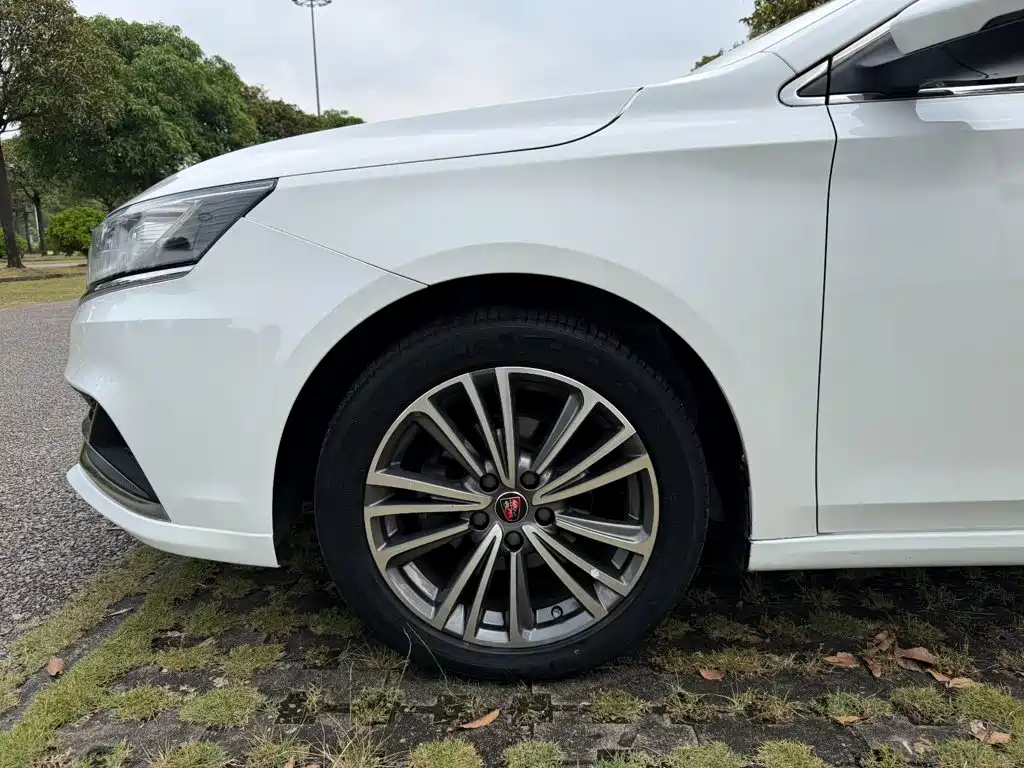 Roewe i6 Classic — миниатюра 16