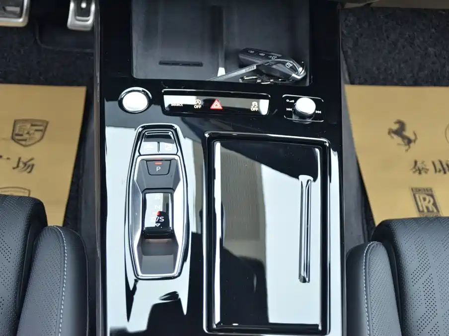 Audi A6L — миниатюра 10