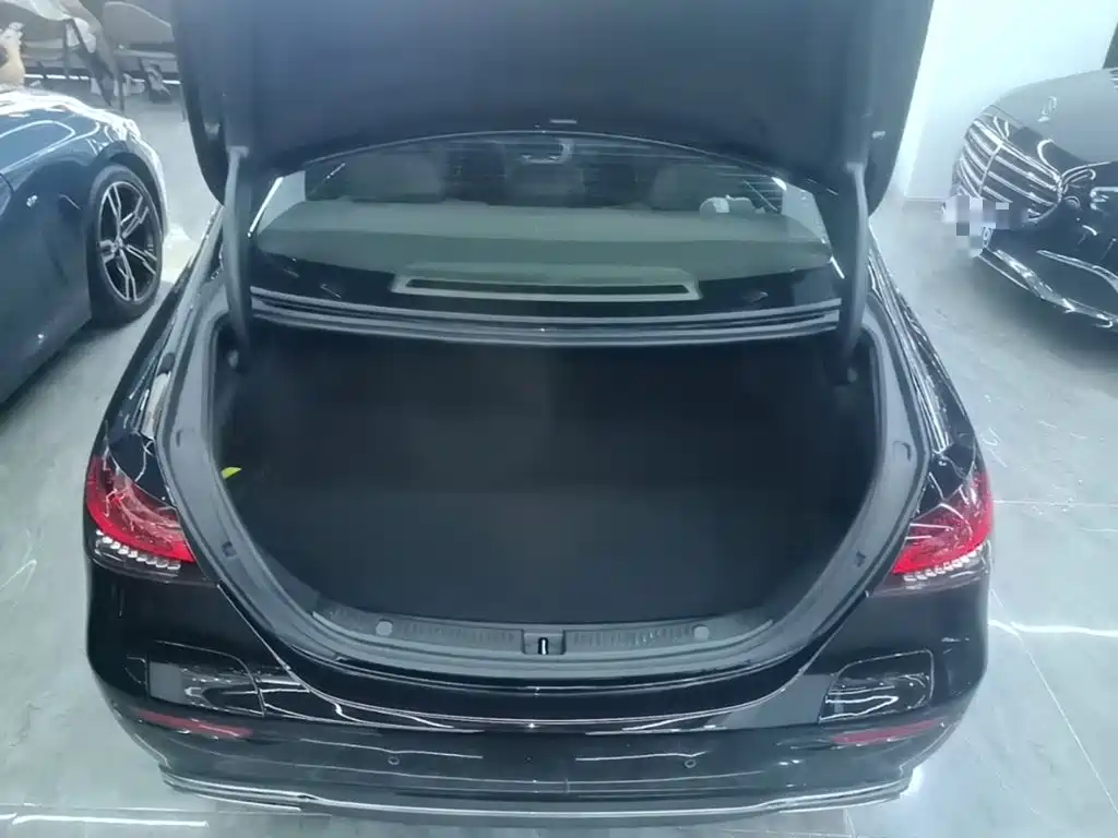Mercedes-Benz E-Class New Energy — миниатюра 19
